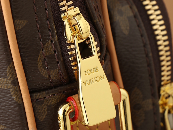 ルイヴィトンバッグ角部分ディテール